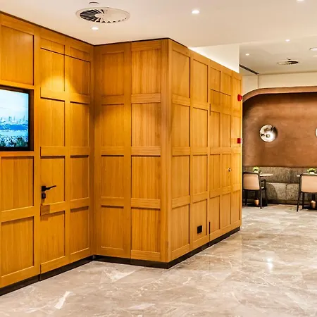Hotell Lamartine 4*