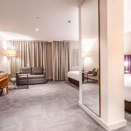 Lamartine Hotell 4*
