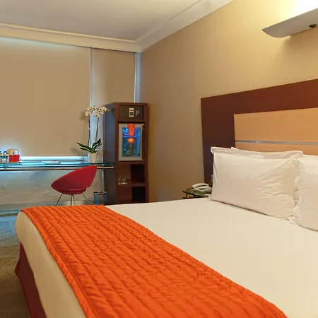 Lamartine Hotell 4*